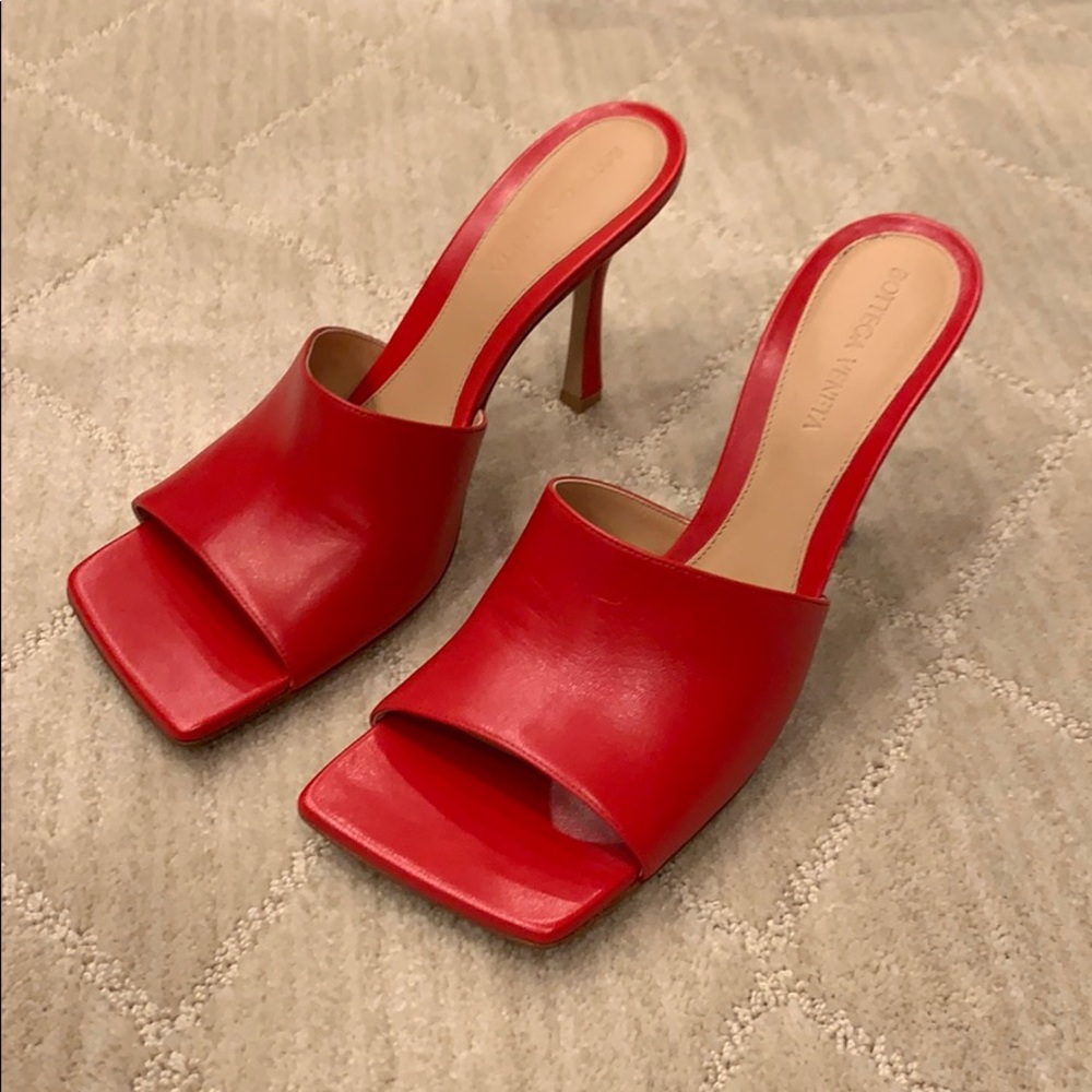 Bottega Veneta